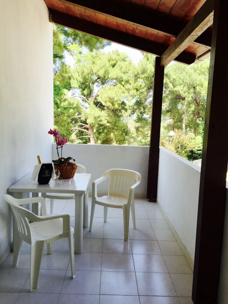 Residence Hotel Baia Di Paradiso