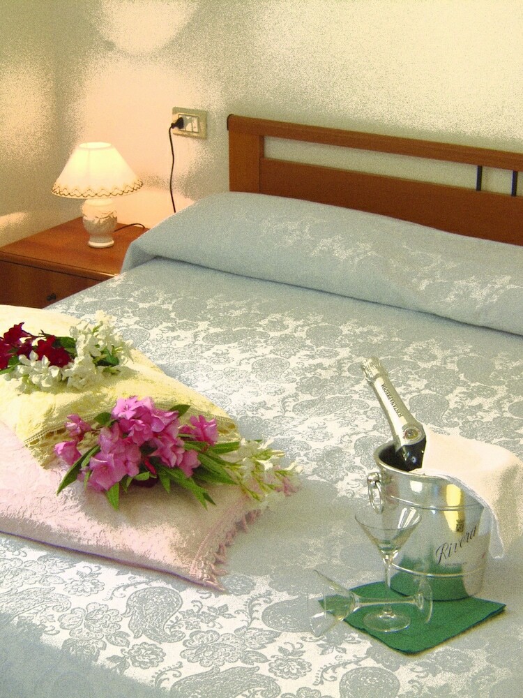 Residence Hotel Baia Di Paradiso