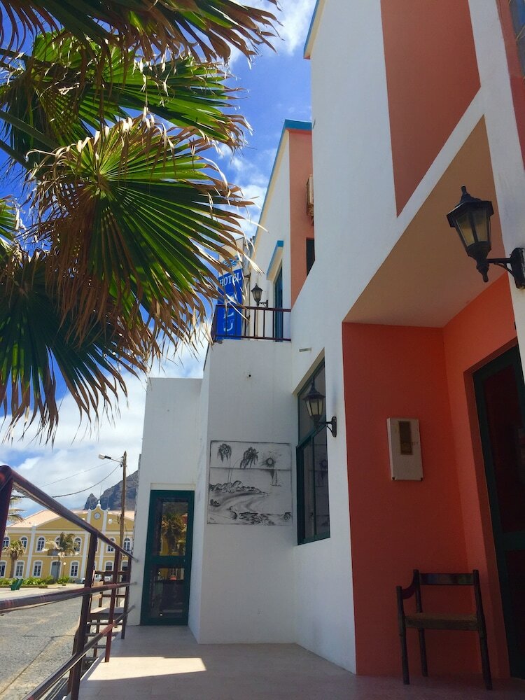 Blue Bell Hotel