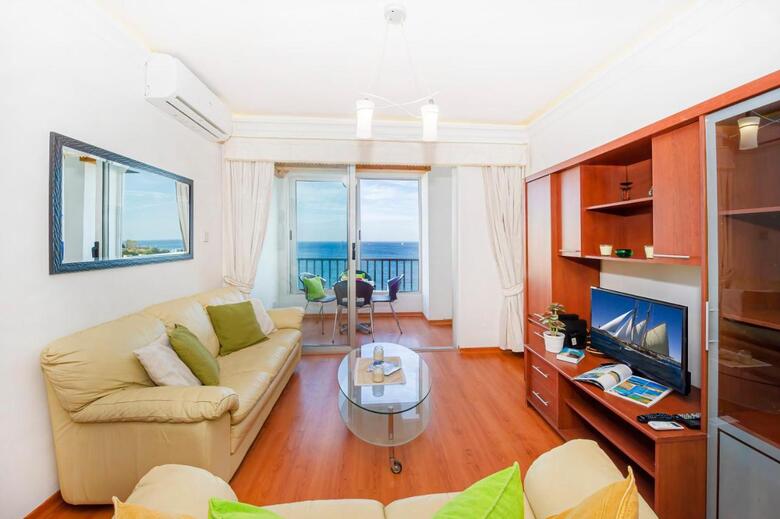 Spinola Bay Apartment