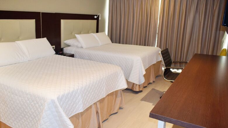 Hotel Delfines Collection