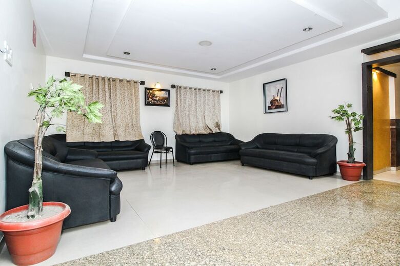 Hotel Fabexpress Sai Grand Castle Inn