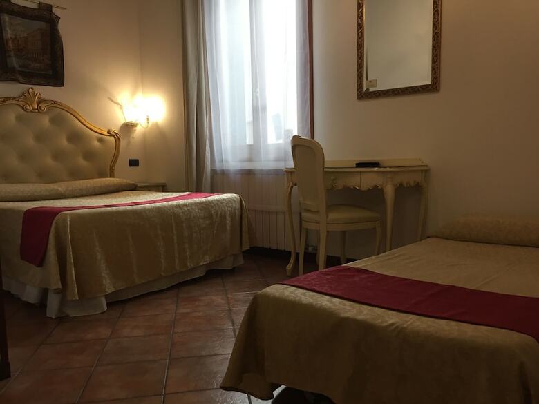 Locanda Ss. Giovanni E Paolo