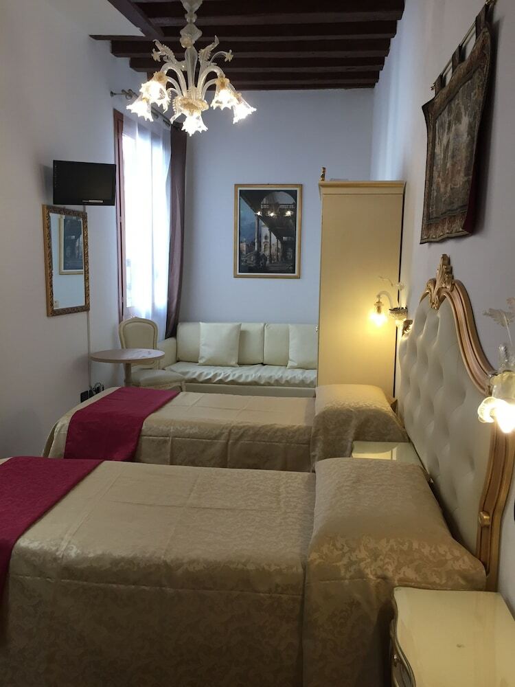 Locanda Ss. Giovanni E Paolo