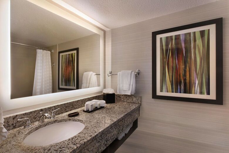 Hotel Embassy Suites By Hilton Palm Desert