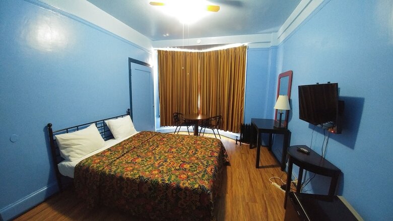 Taylor Hotel