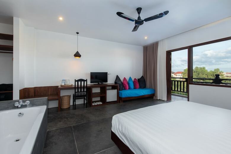 Hotel Eocambo Village