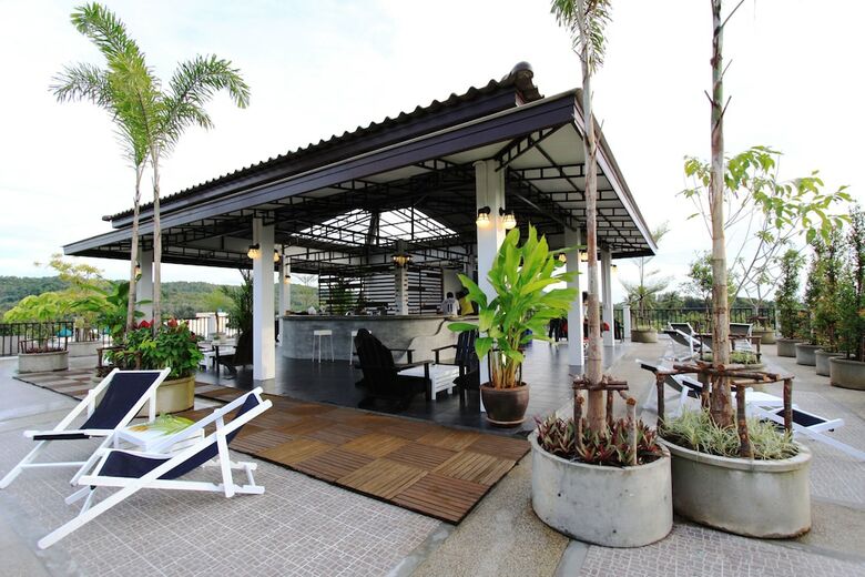 Coco Nori Hotel