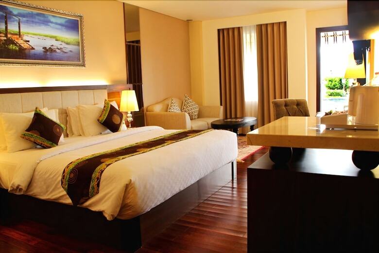 Grand Dafam Q Hotel Banjarbaru, Dhm Syariah