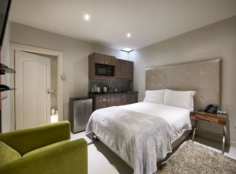 Dynasty Forest Sandown Hotel & Conference Centre