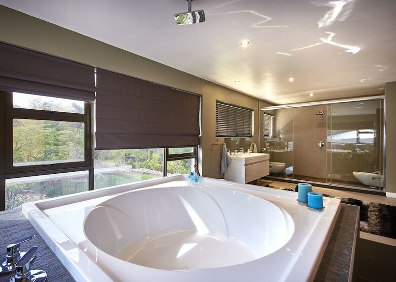 Dynasty Forest Sandown Hotel & Conference Centre