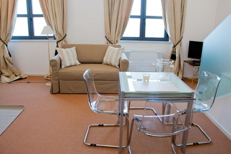 Miramare Apartments & Suites