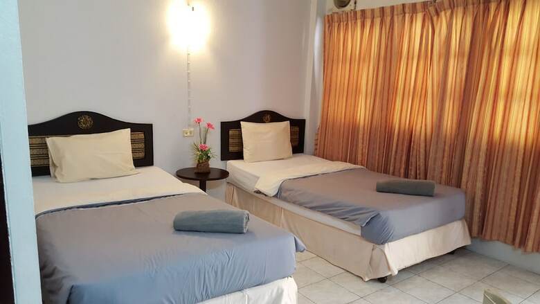 Hotel B & B Patong Beach House