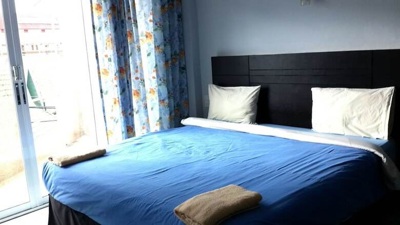 Hotel B & B Patong Beach House