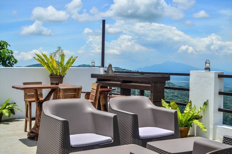 Cabins By Eco Hotel Tagaytay