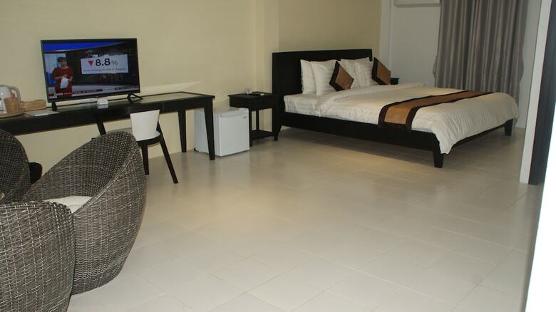 Mary Beach Hotel And Resort