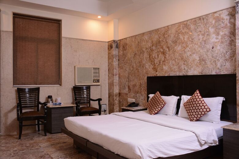 Hotel Maan K