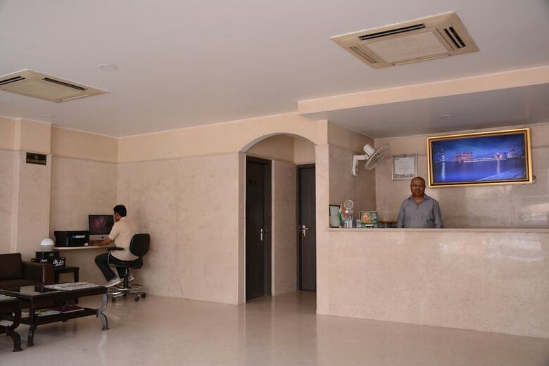 Hotel Maan K
