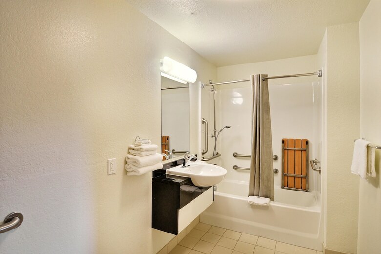 Motel 6 Brattleboro