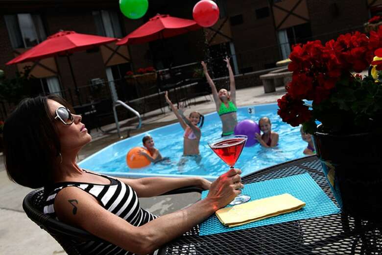 Hotel Foothills Inn