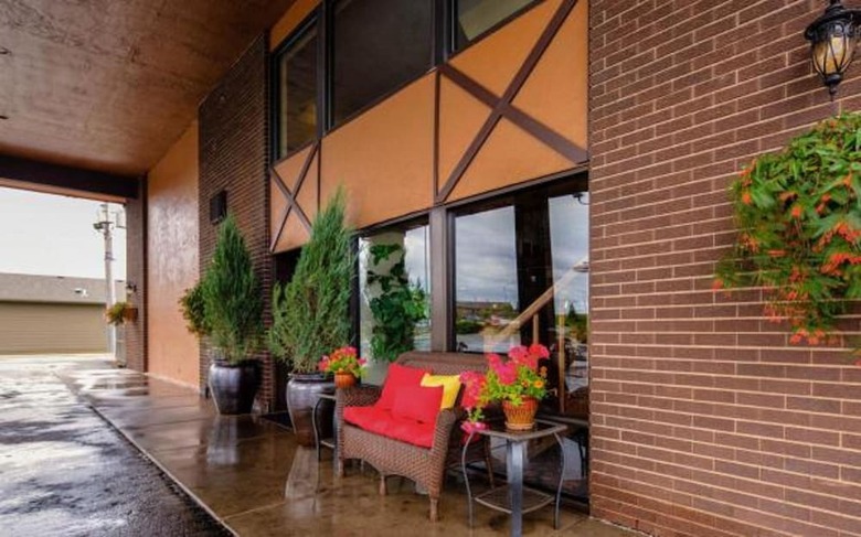 Hotel Foothills Inn