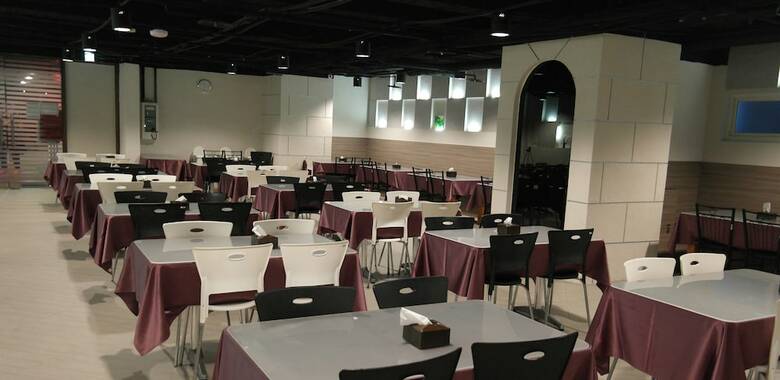 Walker Hotel Sanchong Zhengyi Branch