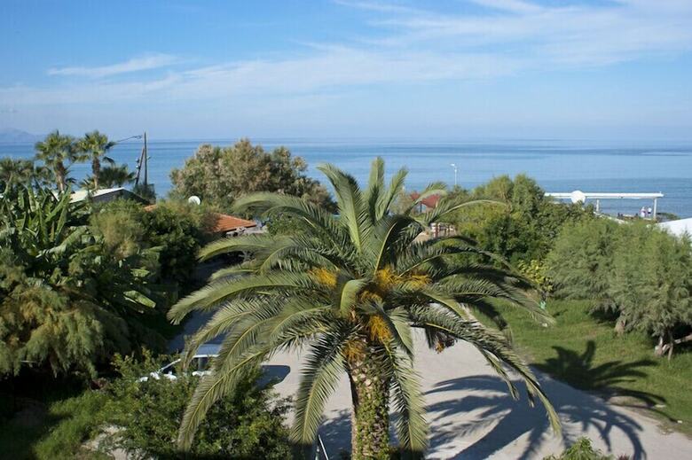 Anetis Beach Hotel