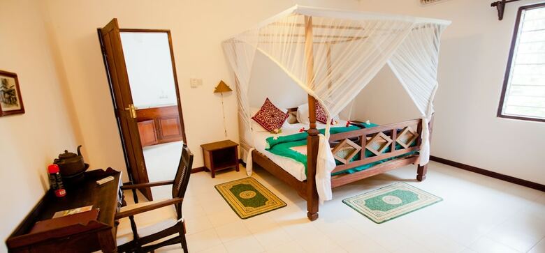 Hotel Flame Tree Cottages