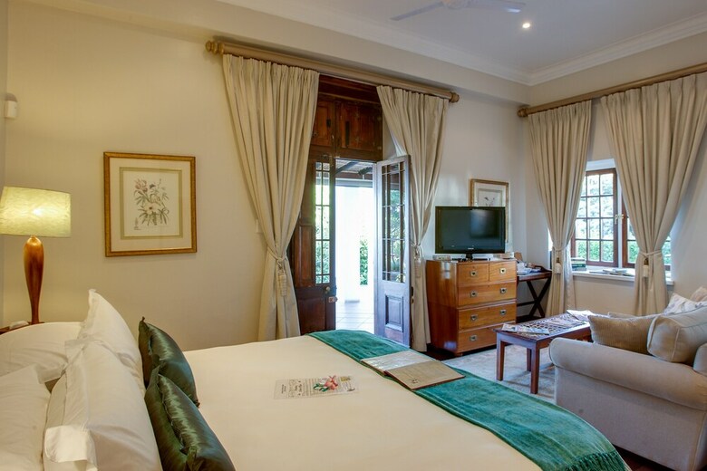 Hotel Vredenburg Manor House