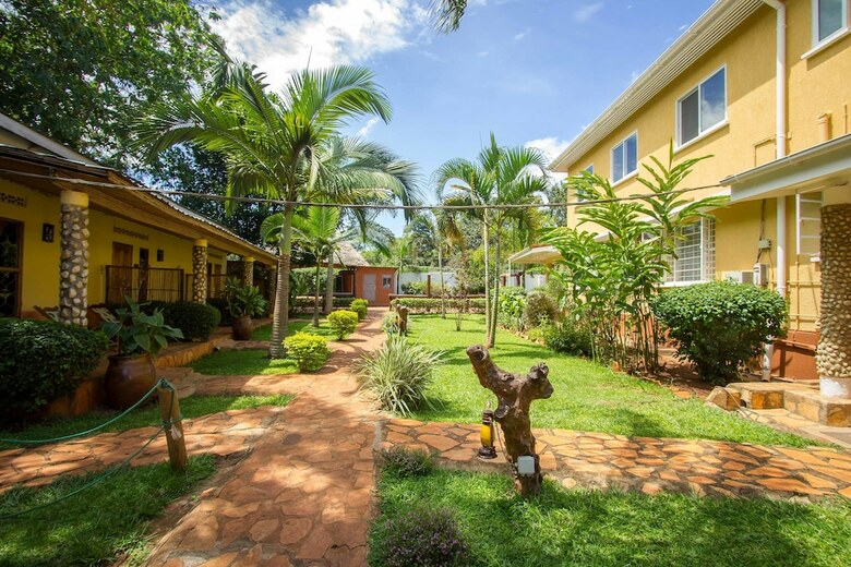 Hotel 2 Friends Guest House