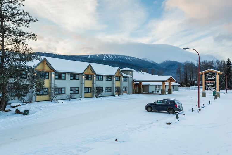 Hotel Prestige Hudson Bay Lodge