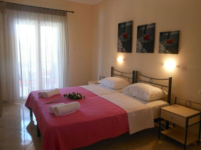 Ziogas Apartments