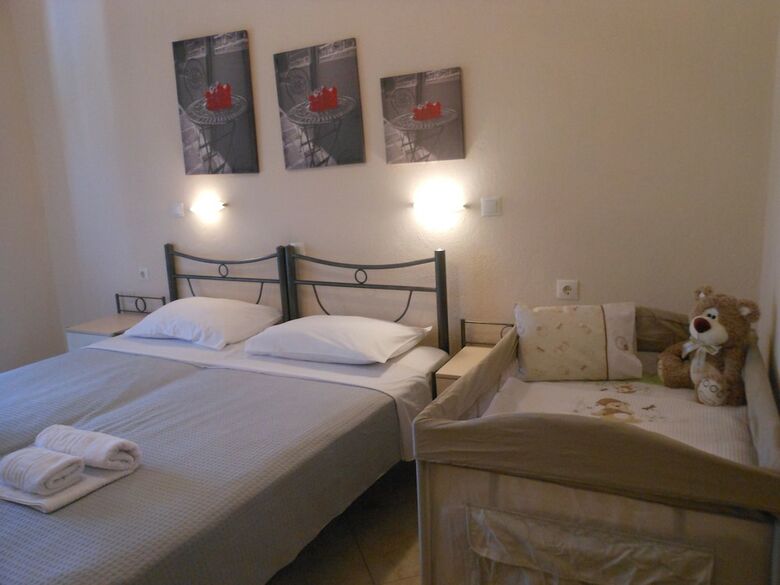 Ziogas Apartments