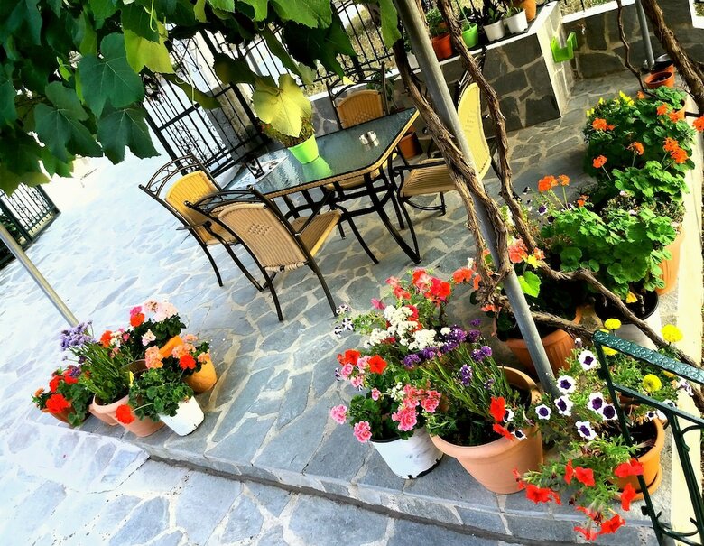 Ziogas Apartments
