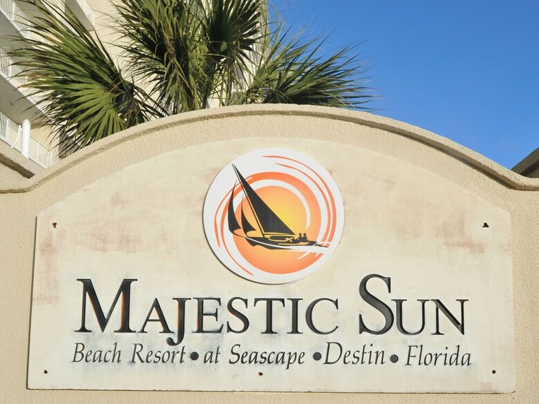 Apartamento Majestic Sun Condominiums