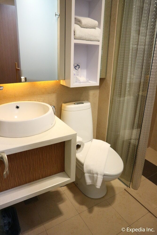 Hotel The Ferra Premier By Jg