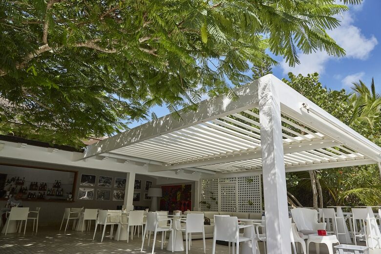 Aparthotel Tracadero Beach Resort