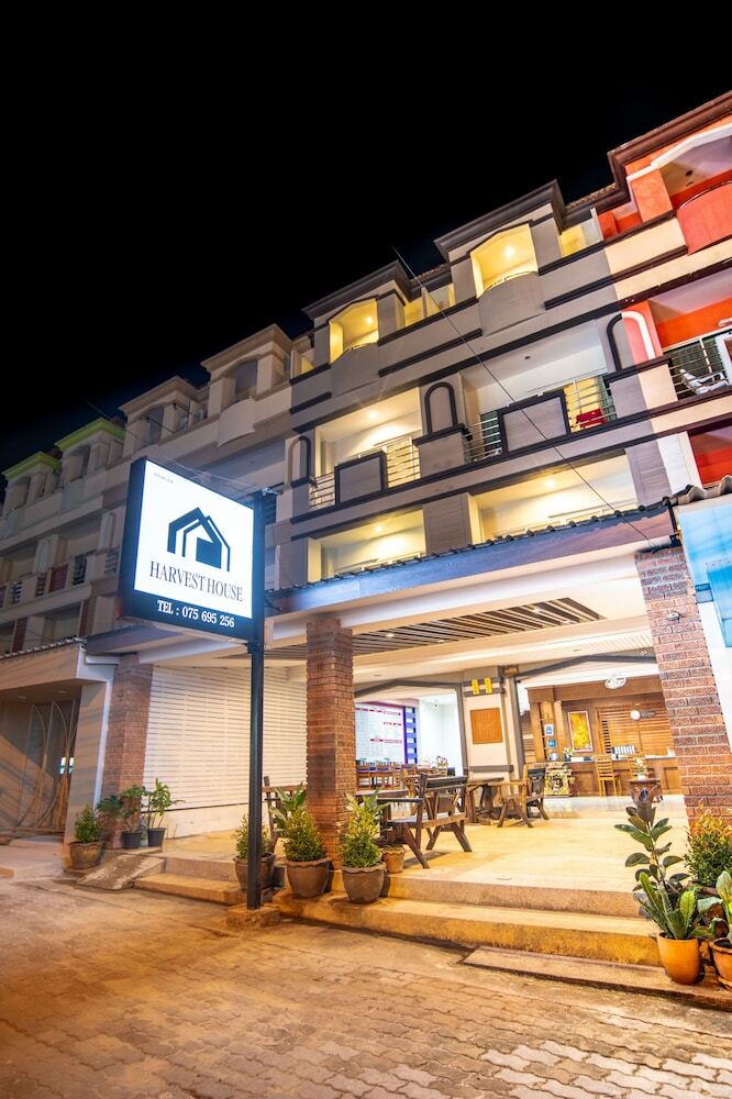 Hotel Harvest House