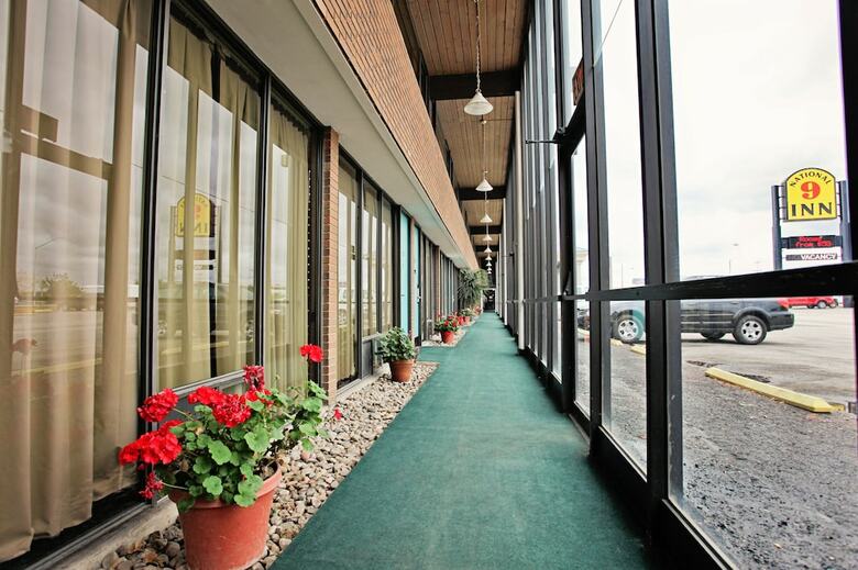 Hotel National 9 Gillette