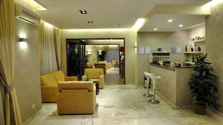 Hotel Consul