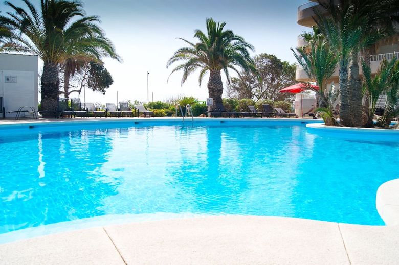 Aparthotel Apartamentos Palmera Beach