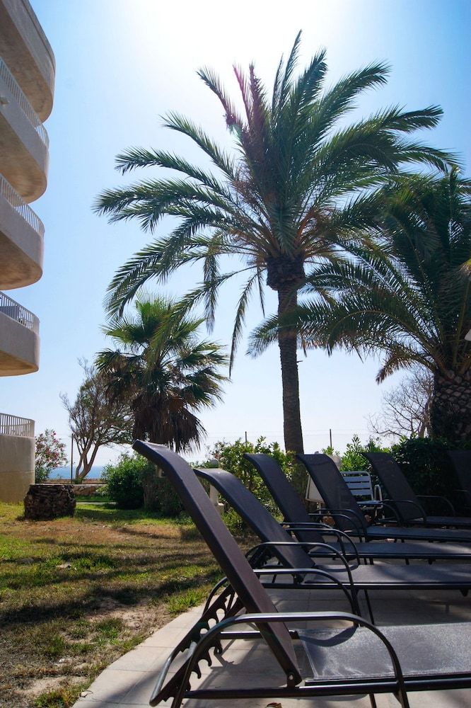Aparthotel Apartamentos Palmera Beach