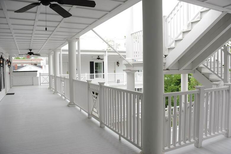 Hotel Carriage House Inn