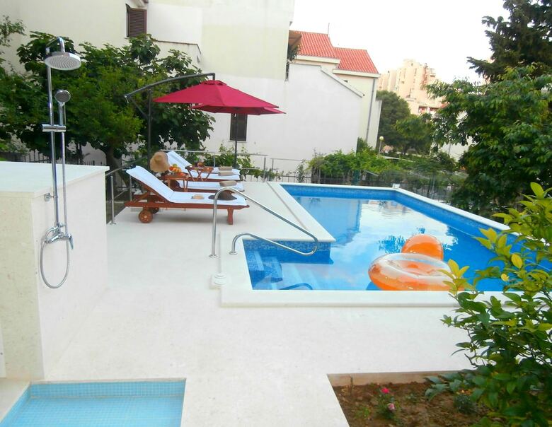 Apartments Cordis