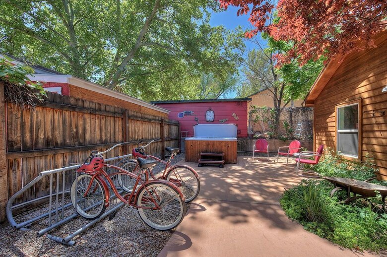 Cali Cochitta Vacation Rentals