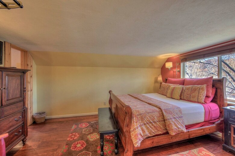 Cali Cochitta Vacation Rentals
