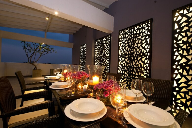 The Beach - All Suite Hotel