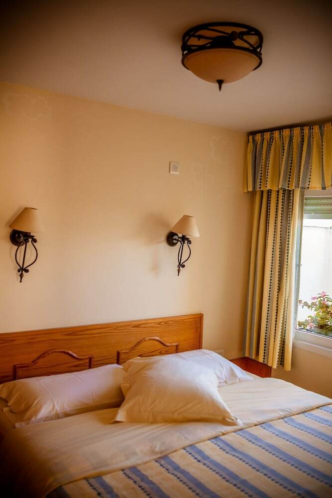 Apartamentos Casa Charlotte Nerja