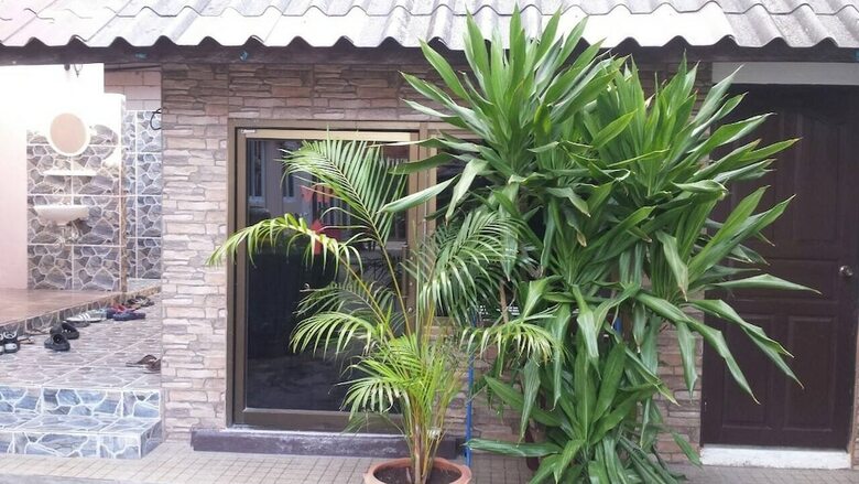 Hostal Sairee Center Guesthouse