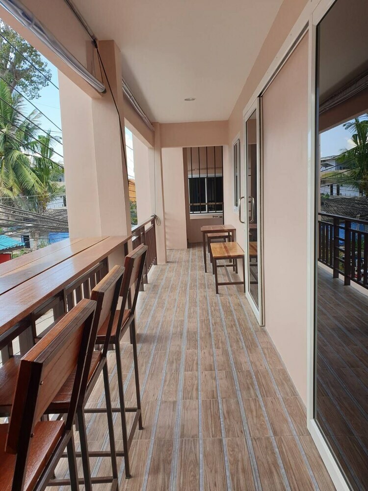Hostal Sairee Center Guesthouse